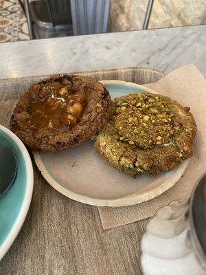 Monkey Cookie 5/5 | Chimp Cookie 6/5  at Land & Monkeys - Amsterdam in Paris