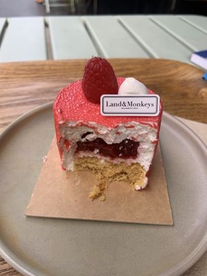   at Land & Monkeys - Amsterdam in Paris