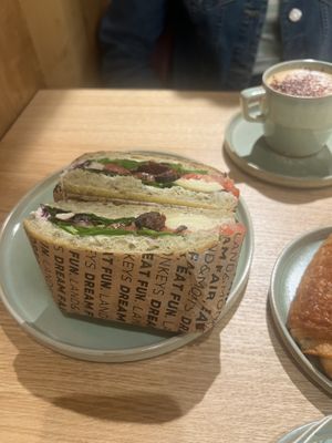   at Land & Monkeys - Amsterdam in Paris