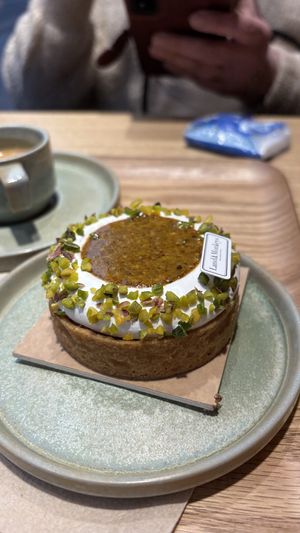   at Land & Monkeys - Amsterdam in Paris