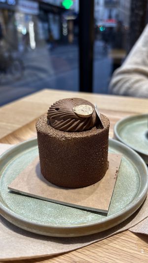   at Land & Monkeys - Amsterdam in Paris