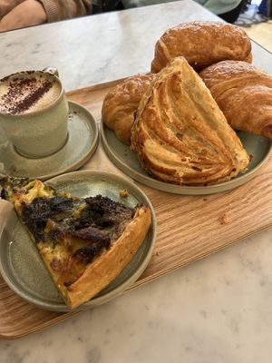 Incredible!  at Land & Monkeys - Amsterdam in Paris