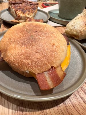  at Land & Monkeys - Amsterdam in Paris