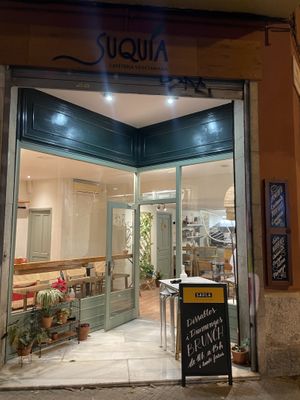 The restaurant  at Suquía Café in Mallorca