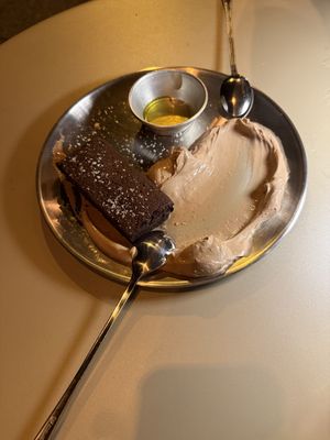 Nachtisch (Schokokuchen mit Olivenöl)  at Gemello Vegan Pizza in Berlin