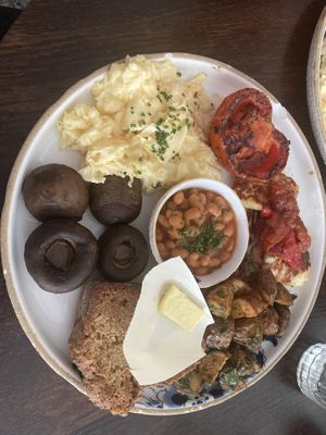 Veggie Breakfast with home-made soda bread  at Greenwoods in Edinburgh