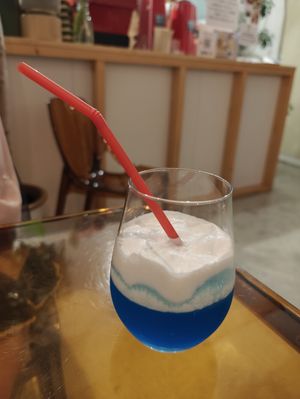 Blue soda with vegan cream at Vegan Gyoza Yu Cafe in Tokyo