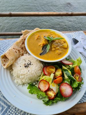 Chickpea curry at El Pital in Ometepe