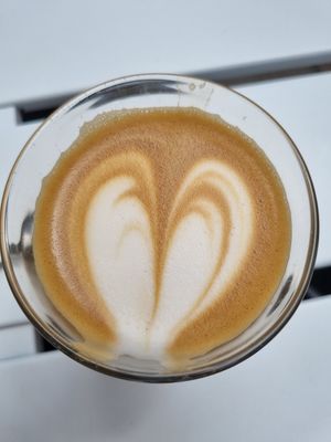 Flat White at Shluk in Trier