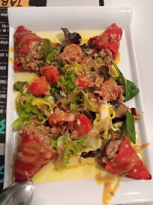 Pimientos rellenos de soja con salsa de mostaza y sirope de agave at Acherito in Jaca