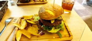 Hamburguesa vegana at Acherito in Jaca