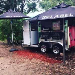 Organic coffee, vegan banana bread & raw treats at 2 Little Pigs in Binalong