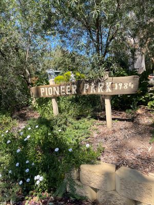 2littlepigs_binalong located in Pioneer Park Binalong NSW at 2 Little Pigs in Binalong