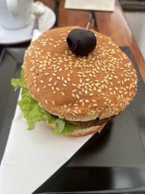 Vegan burger   at Iguana Cafe in Albufeira