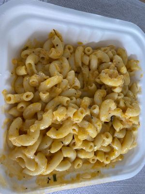 Mac and cheese at Poor Man Vegan in Jersey City