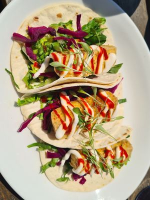 Vegan tofu tacos at Blue Bar in Porthtowan