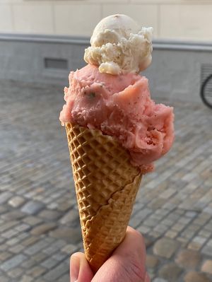 Blutorange-Minze  at Stenz Eis in Regensburg