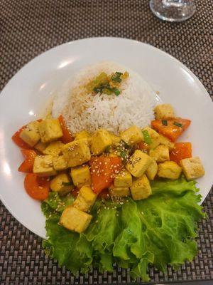 Teriyaki tofu at Asia Food By Pralet in Pula