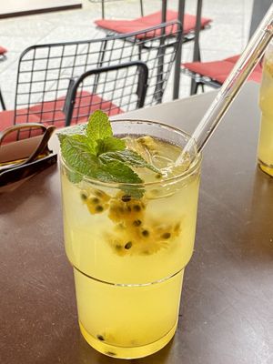 Passio-Peach Limonade 💕 at Bodhicitta Vegan Bowl in Berlin