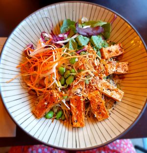 glass noodle salad with tofu and lime dressing at Bodhicitta Vegan Bowl in Berlin