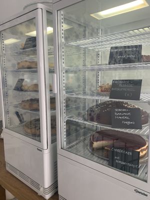 immer wechselnde Kuchen Theke 😋  at Blue Bee in Darmstadt