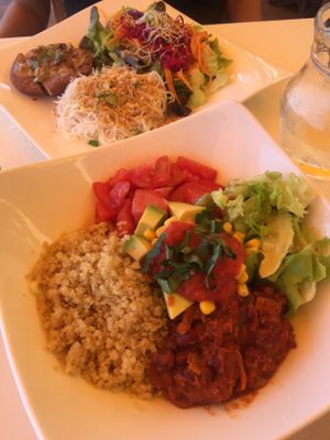 Mexican bowl & asian dish at Loving Hut in Menton