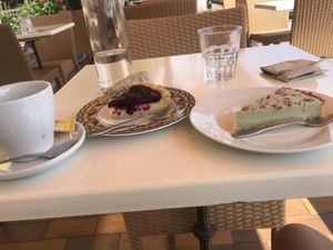 Matcha & Pistachio and fruit cheesecake yummy at Loving Hut in Menton