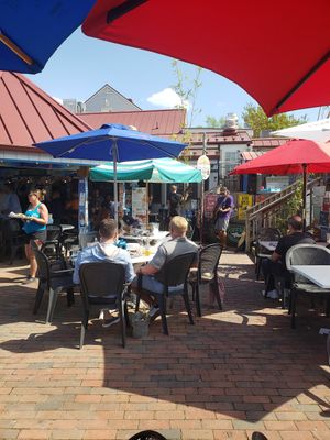 Live music at Foxy's Harbor Grille in St Michaels
