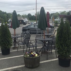 outdoor seating at Rising Tide Community Market in Damariscotta