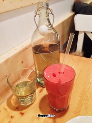 Ginger Blast Smoothie at Crudessence - Mackay in Montreal