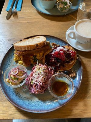 ultimate frühstück  at Emmi's Kitchen in Augsburg