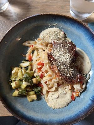 Teriyaki Bowl  at Emmi's Kitchen in Augsburg