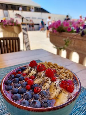 Açai at Vrata O Grada in Trogir
