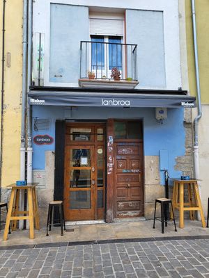  at Lanbroa in Pamplona