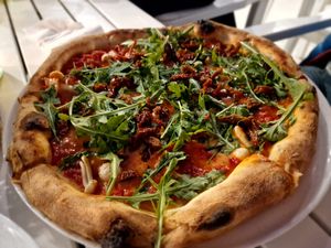 Pizza vege at Kapitalna in Jastarnia