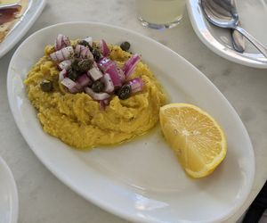 Fava at Lotza in Santorini
