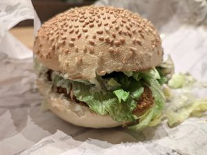 Pirate burger at Front Food in Vienna