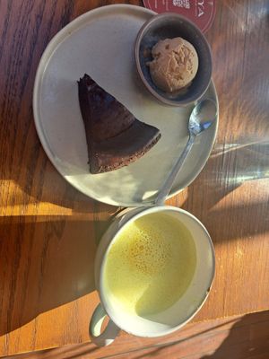 No flour and no sugar dessert with golden milk latte at NIYA in Casablanca