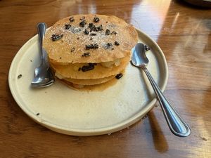 Kumquat-black sesame pastilla dessert at NIYA in Casablanca