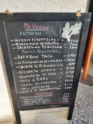 Menu at Mr. Vegan in Costa Da Caparica