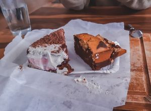 Marmorkuchen & Schwarzwälder Kirschtorte at Cafe Kakadu in Offenburg