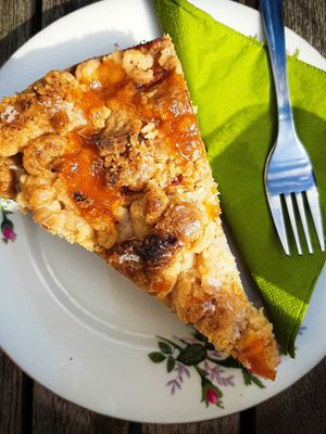 Apfelstreuselkuchen at Cafe Kakadu in Offenburg