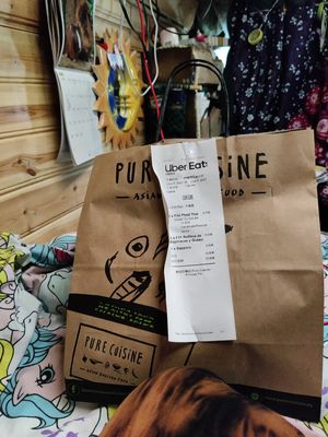 Delivery at Pure Cuisine in Madrid