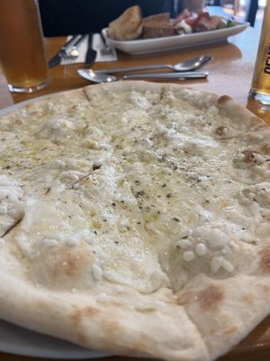 Cheesey garlic bread   at Amici in Torquay