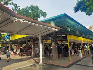 At Block 91 Whampoa Drive at Xi De Li 西得利 - Whampoa Makan Place in Central Singapore