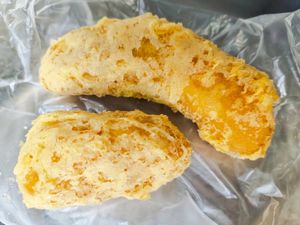 Banana and jackfruit fritters at Xi De Li 西得利 - Whampoa Makan Place in Central Singapore