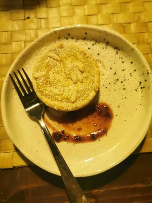 Torta della nonna at Sto da Bio in Selvatelle