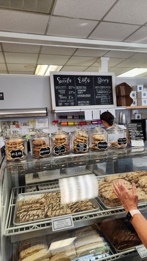 Menu at Linda's Gourmet Biscotti in Chester