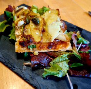 Waadtländer Flammkuchen at Auf a Glasl  in Gerersdorf