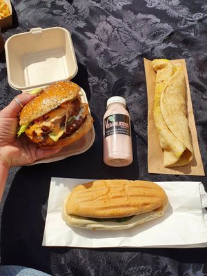 Lunch at Veganlicious in Breda